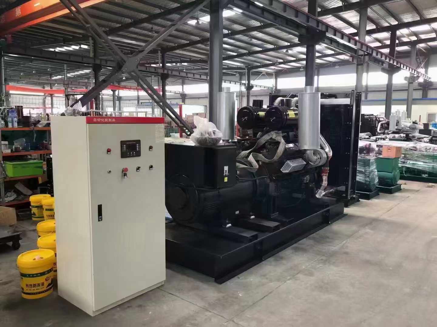 三亚柴油发电机运行时的噪音和振动水平如何？